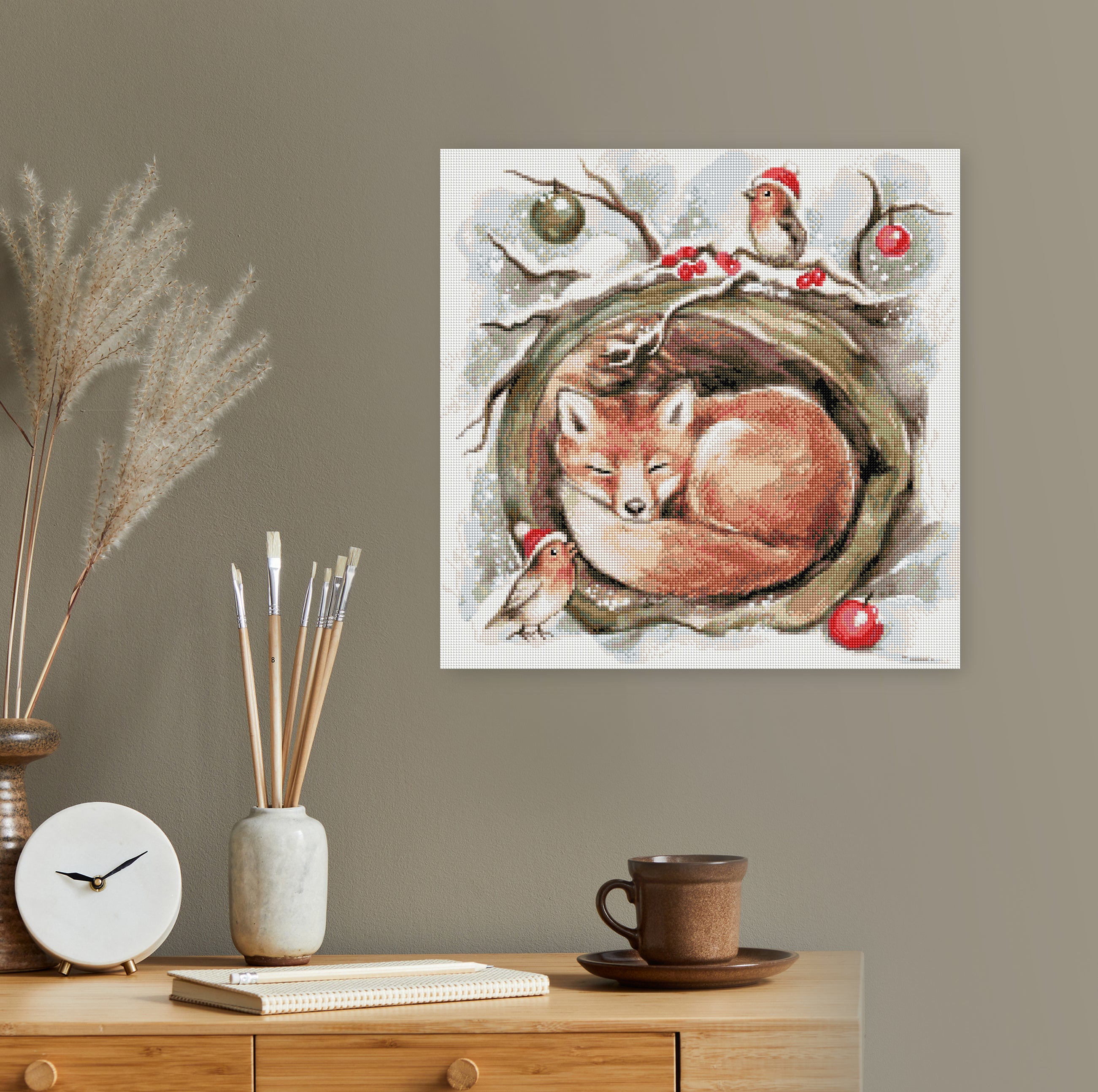 Zauberhaftes Diamond Painting mit träumendem Fuchs und weihnachtlichen Rotkehlchen als gemütliche Winter- und Weihnachtsdekoration