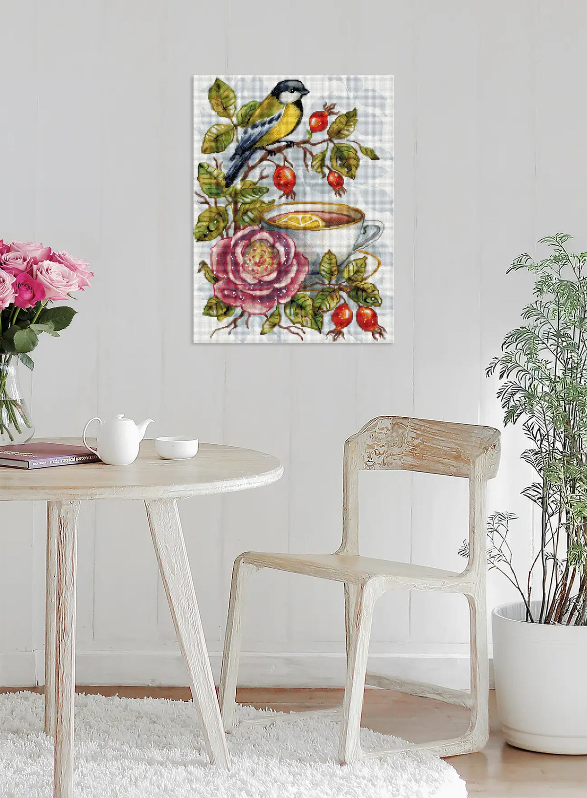 Diamond Painting mit Rosen, Teetasse und Kohlmeise als romantische Wanddekoration für Garten-Liebhaber und Tee-Fans