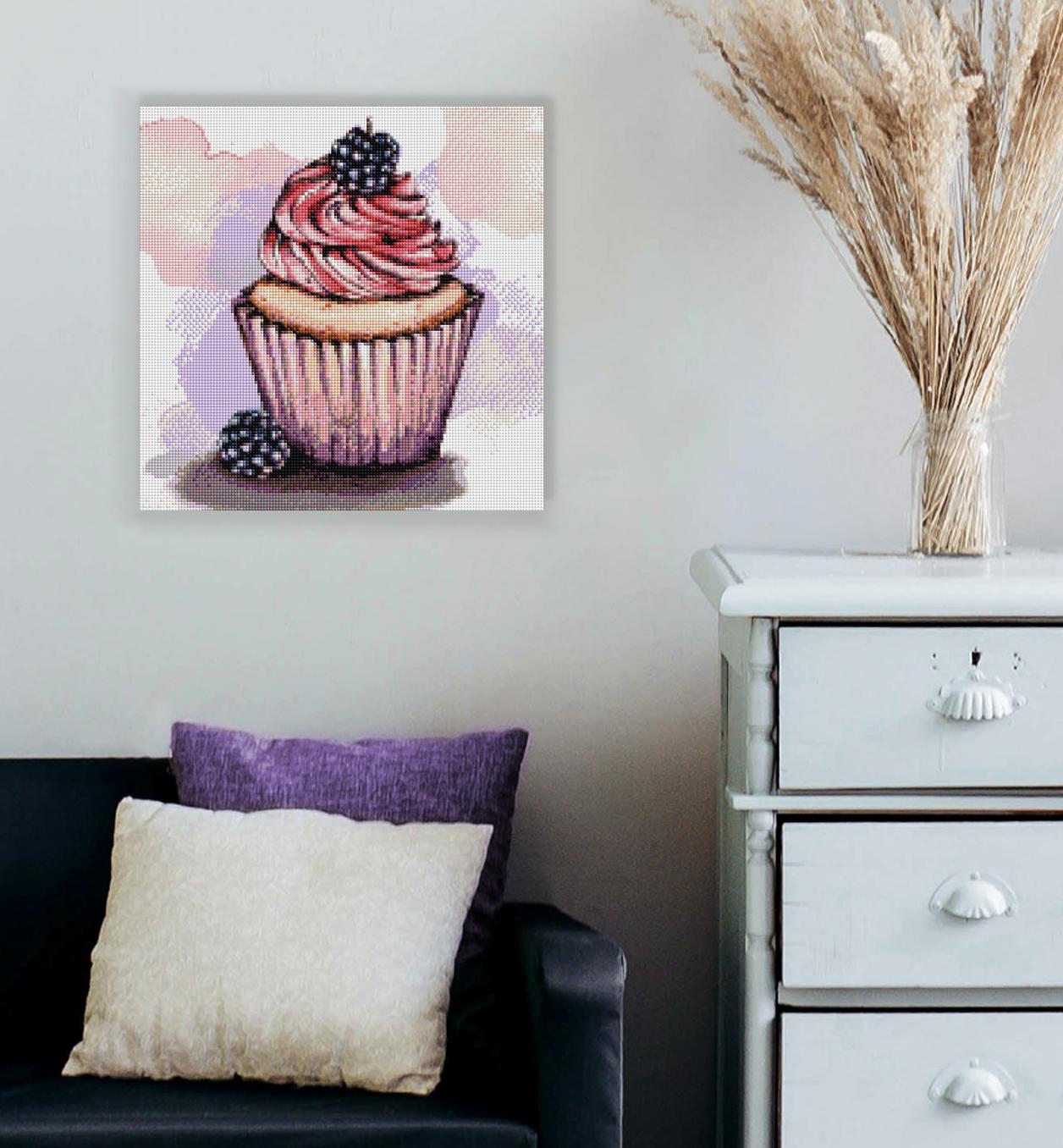 Diamond Painting - Aishwarya Vohra - Cupcake Blackberry