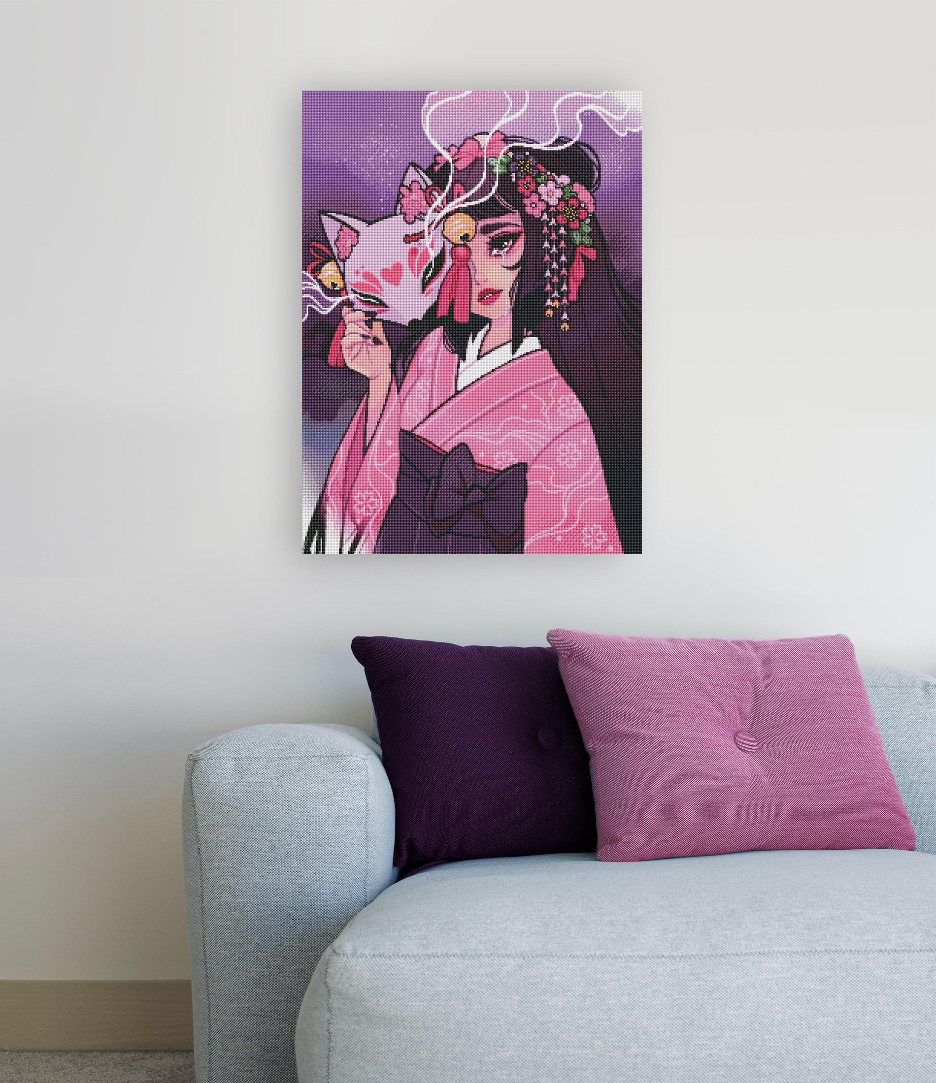 Diamond Painting Mädchen mit Fuchsmaske und magischen Nebelschwaden als japanisch inspirierte Fantasy Wanddekoration