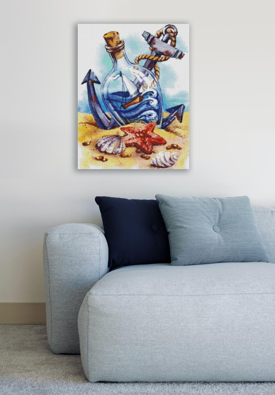 Maritimes Diamond Painting mit Flaschenschiff und Stranddetails als sommerliche Wanddekoration für dein Zuhause