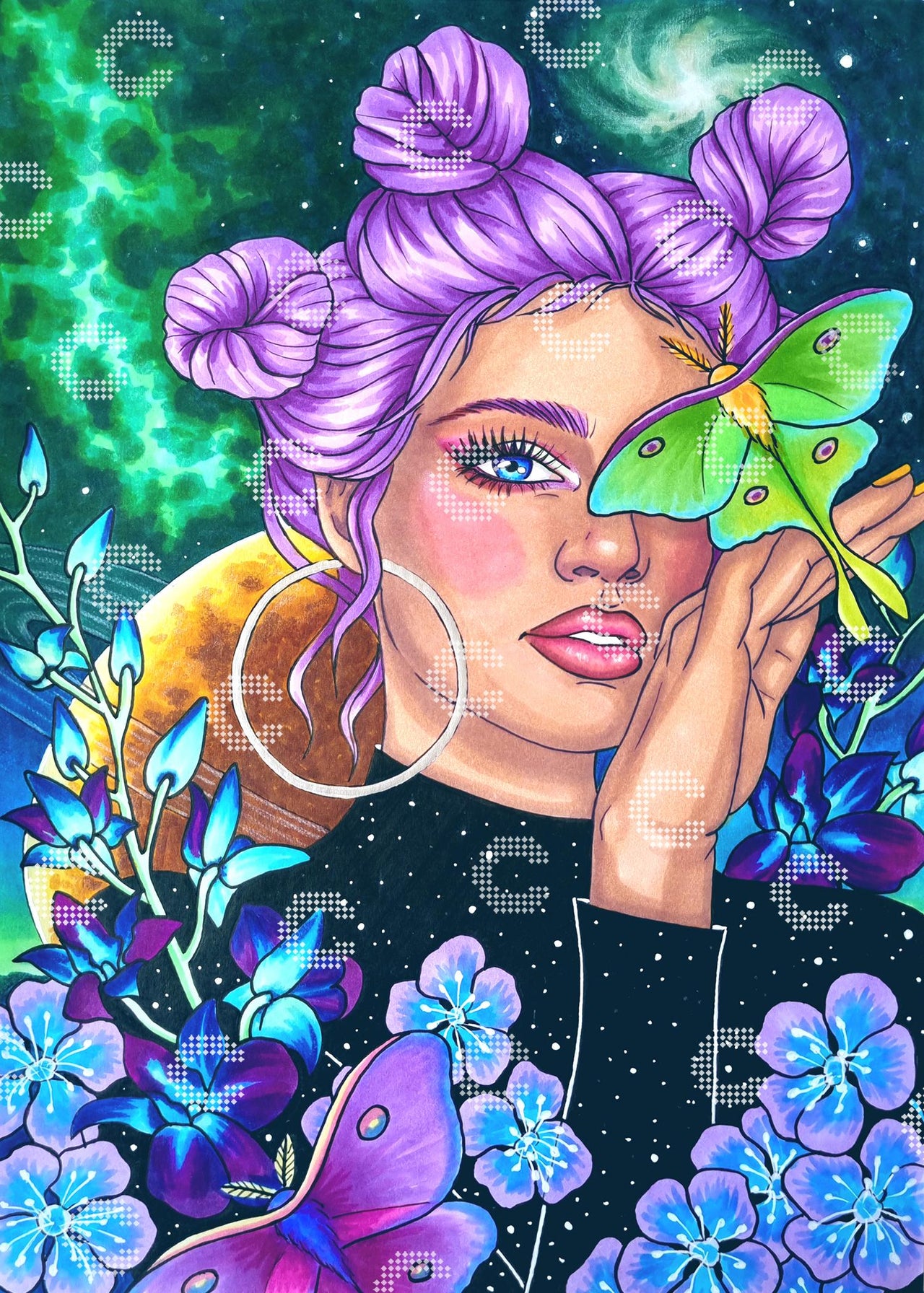 Diamond Painting geheimnisvolles Mädchen mit lila Haaren, Nachtfalter auf den Fingerspitzen, blauen Blumen und funkelnder Galaxie im Hintergrund