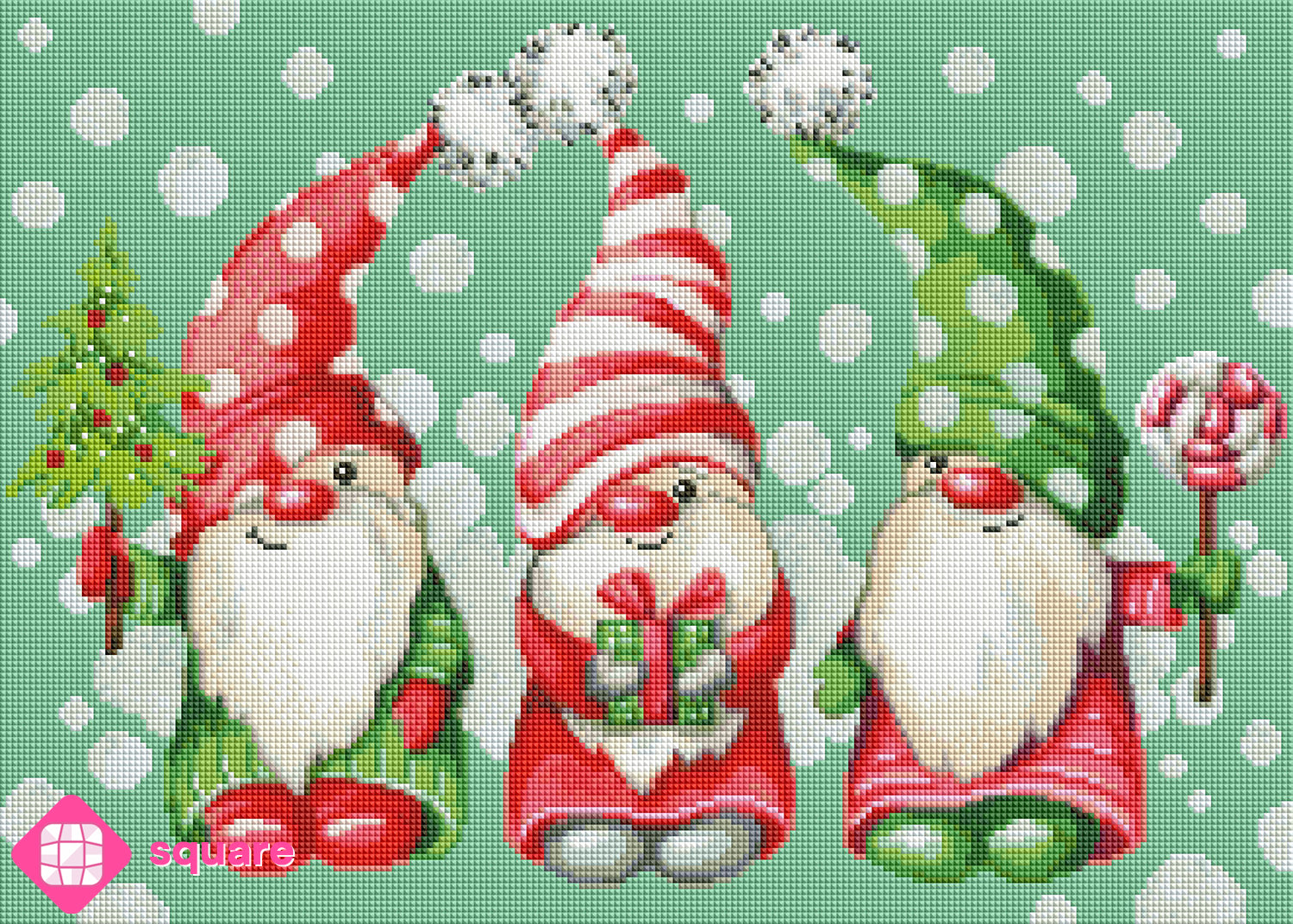 Diamond Painting Vorschau mit drei niedlichen Weihnachtsgnomen, die mit einem geschmückten Weihnachtsbaum, einem Geschenk und einem großen Lolli am Stiel zum Weihnachtsfest kommen