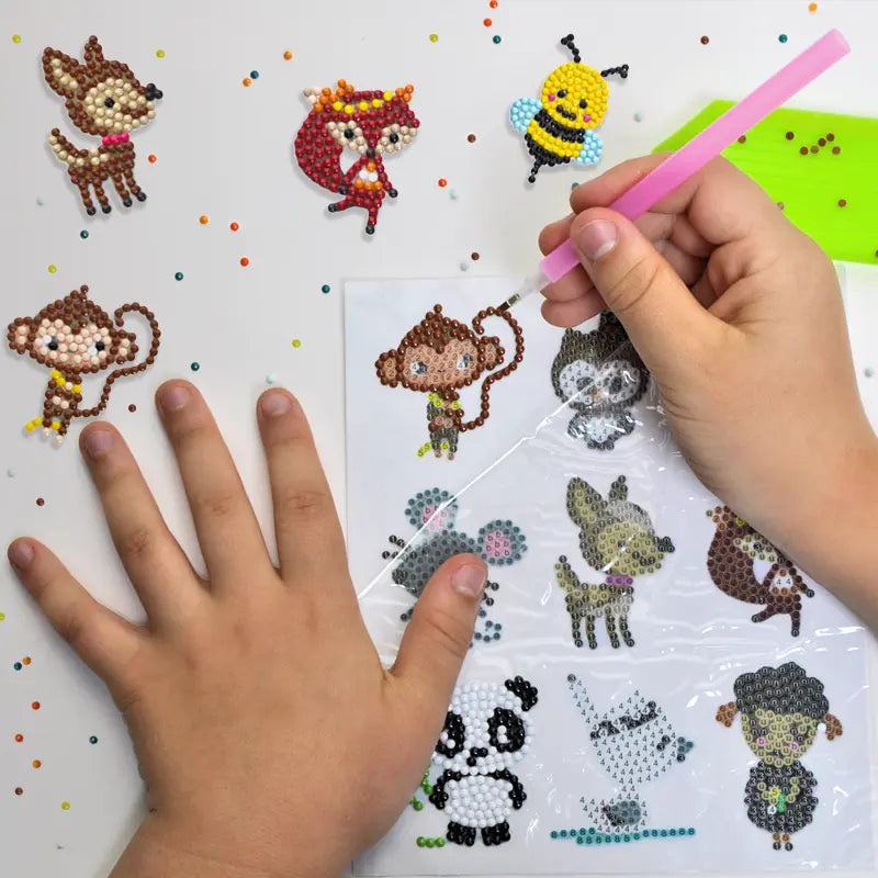 Diamond Painting Sticker mit Tiermotiven wie Reh, Fuchs und Panda zum Bekleben